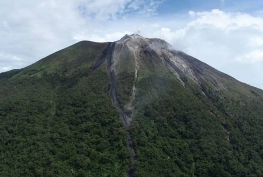 Gunung Ile Lewotolok Terus Erupsi, 17 Pos Khusus Siaga - GenPI.co