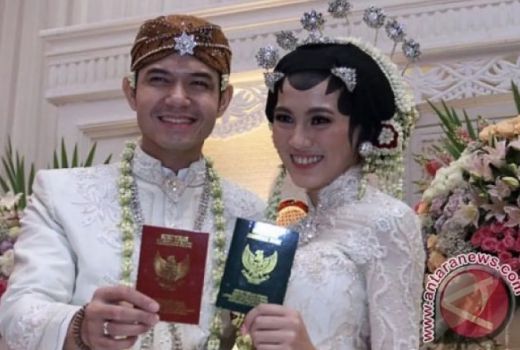 Resep Pernikahan Dude Harlino dan Alyssa Soebandono Awet, Saling Memahami - GenPI.co