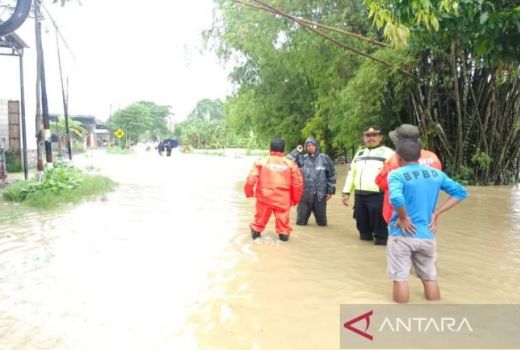 3 Kabupaten di Pulau Madura Diterjang Banjir, Bangkalan Terparah - GenPI.co