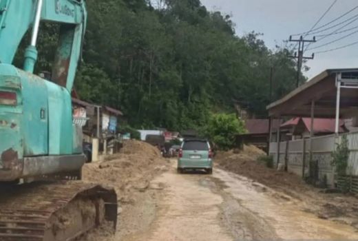 Banjir dan Longsor di Pesisir Selatan Sumbar, Kerugian Capai Rp 1 Triliun - GenPI.co