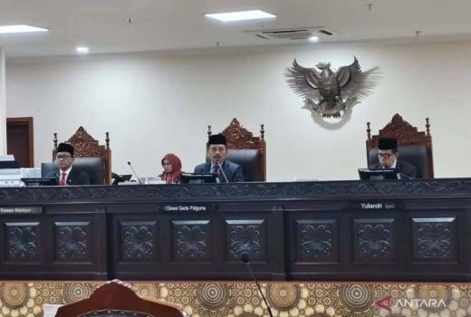 MKMK: Anwar Usman Terbukti Langgar Kode Etik, Disanksi Teguran Tertulis - GenPI.co