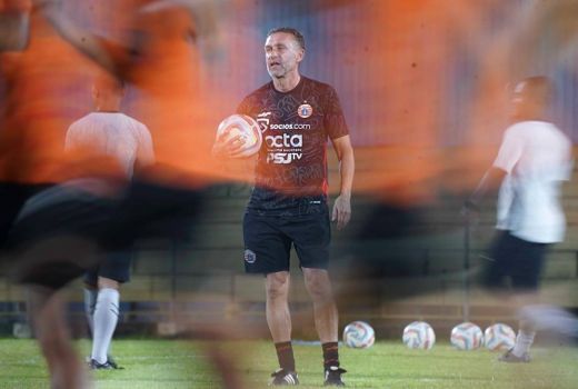 Tantang Bali United, Thomas Doll Minta Persija Jakarta Siap 100% - GenPI.co