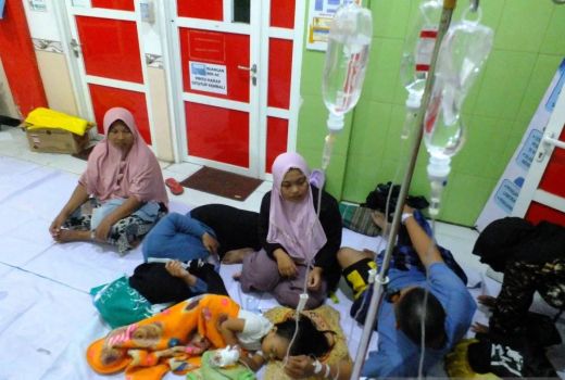 Astaga! Puluhan Warga di Jember Keracunan Massal Makanan Takjil - GenPI.co