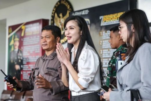 Anak Dihujat Jadi Alasan Sandra Dewi Tutup Akun Instagram - GenPI.co