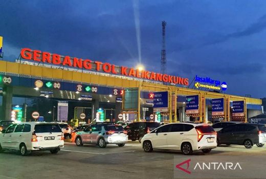 Perhatian! Sistem One Way dari Gerbang Tol Kalikangkung hingga Tol Cipali Ditunda - GenPI.co