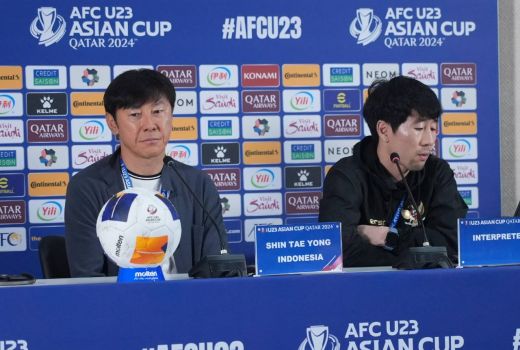 Timnas Indonesia U-23 Dibungkam Qatar, Shin Tae Yong: Pertunjukan Komedi - GenPI.co