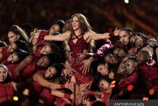 Kabar Bahagia! Shakira Segera Gelar Tur Dunia - GenPI.co