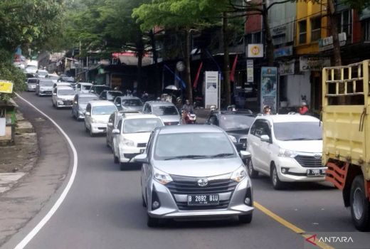 Lalu Lintas Normal, Sistem One Way dari Puncak Bogor ke Jakarta Berakhir - GenPI.co