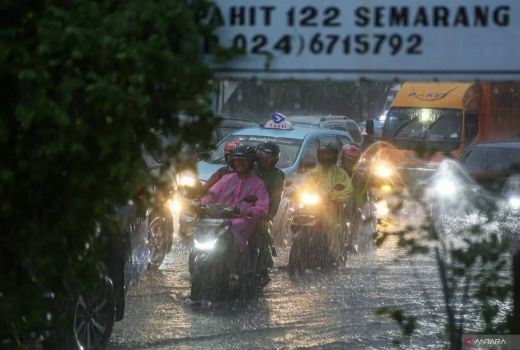 BMKG: Waspada Cuaca Ekstrem di Jawa Tengah hingga 18 April 2024 - GenPI.co