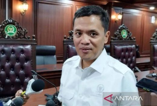 Ganjar Pranowo Pilih Oposisi pada Pemerintahan Prabowo Subianto, Gerindra: Kami Hormati - GenPI.co