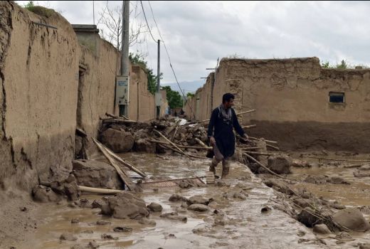 Banjir Bandang Menewaskan Lebih dari 300 Orang di Afghanistan Utara - GenPI.co