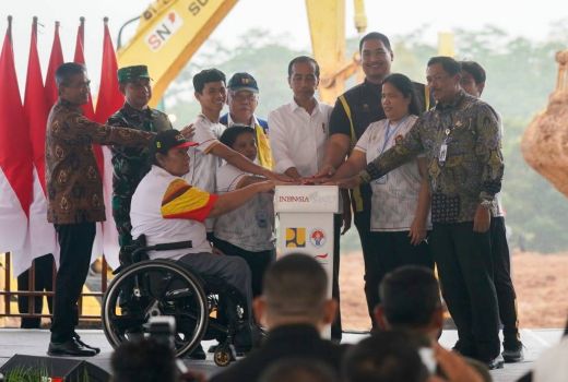 Menpora Dito Dampingi Presiden Jokowi Lakukan Groundbreaking Paralympic Training Center - GenPI.co