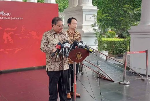 Airlangga Hartarto: Golkar Akan Bicara dengan Khofifah soal Pilkada Jawa Timur - GenPI.co