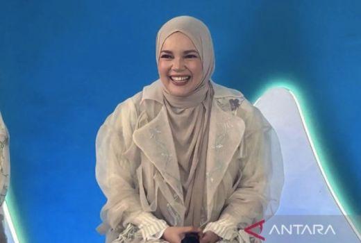 Dewi Sandra All Out Bela Perjuangan Warga Palestina - GenPI.co