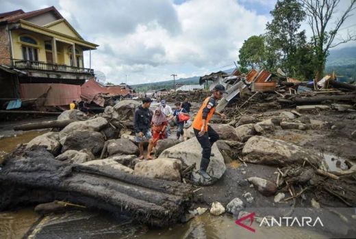 Korban Meninggal Banjir Lahar Dingin Gunung Marapi Jadi 67 Orang - GenPI.co