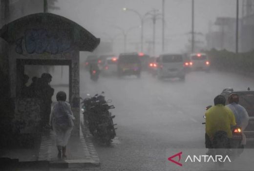 BMKG: Waspada Hujan Lebat Disertai Kilat dan Angin Kencang di Sejumlah Daerah - GenPI.co