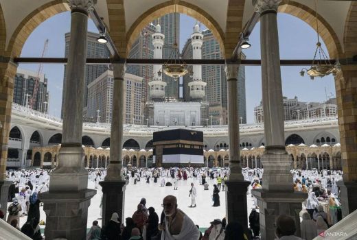 PPIH: Jemaah yang Tak Punya Visa Haji Kena Sanksi Denda hingga Dideportasi - GenPI.co
