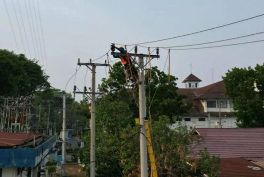Sempat Blackout, PLN Sebut Aliran Listrik di Sumatra Kembali Normal 100% - GenPI.co