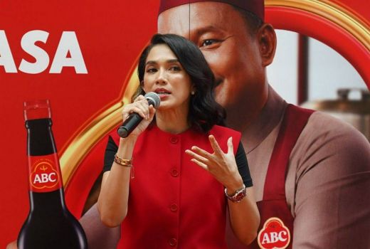 Berikan Banyak Manfaat, Akademi ABC Dipuji Ussy Sulistiawaty - GenPI.co