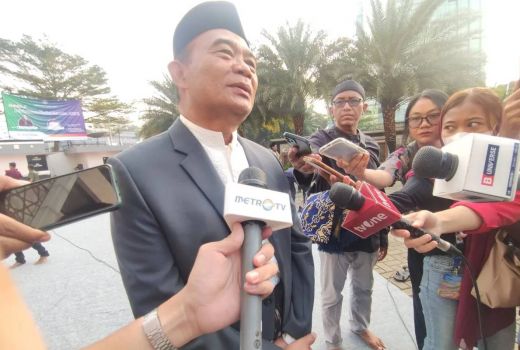 Muhadjir Klarifikasi Soal Korban Judi Online Dapat Bansos, Ini Katanya - GenPI.co