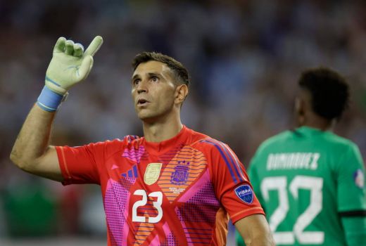 Jadi Kunci Sukses Argentina di Copa America 2024, Emiliano Martinez Buka-bukaan - GenPI.co