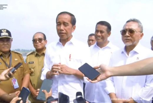 Soal Super Koalisi Bobby Nasution, Jokowi: Partai-partai Itu Pintar-pintar - GenPI.co
