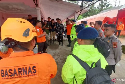 Operasi Pencarian Korban Longsor Tambang Emas di Gorontalo Ditutup, Keluarga Kecewa - GenPI.co