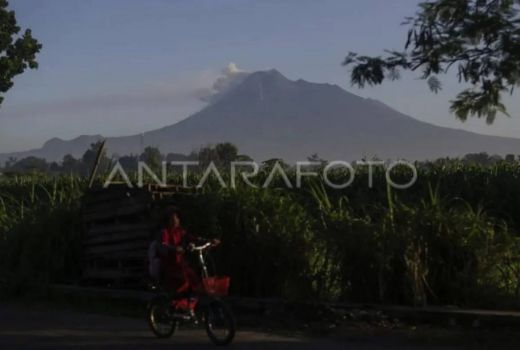 Gunung Merapi Muntahkan Guguran Lava 132 Kali dalam Sepekan Terakhir - GenPI.co