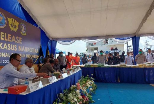 Kapal Asing Angkut Rp 106 Kg Sabu Tepergok di Perairan Kepri, 3 Orang Diamankan - GenPI.co