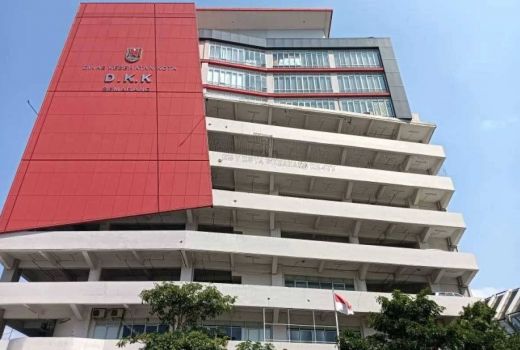 KPK Lanjutkan Penggeledahan di Semarang, Kepala Dinkes: Ruangan Saya - GenPI.co