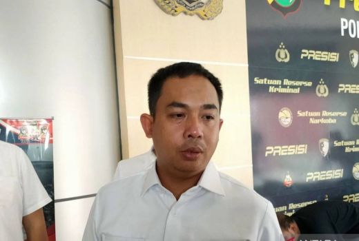 Polisi Ungkap Sindikat Judi Online di Jakarta Barat, Lebih dari 400 Kartu ATM Disita - GenPI.co
