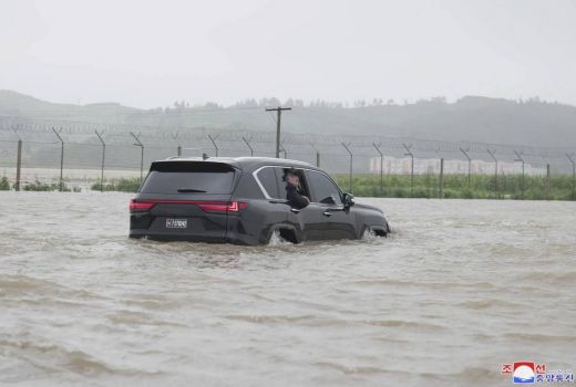 Banjir Melanda Korea Utara, Kim Jong Un Tidak Akan Mencari Bantuan dari Luar Negeri - GenPI.co