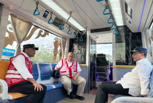 Jelang Upacara HUT ke-79 RI, Menhub Uji Coba Kereta Tanpa Rel di IKN - GenPI.co