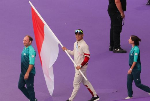 Veddriq Leonardo dan Rizki Juniansyah Ikut Defile Penutupan Olimpiade Paris 2024 - GenPI.co