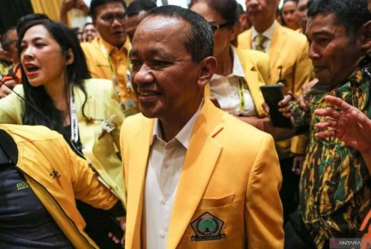 Soal Foto Bahlil Lahadalia dengan Miras, Kader Muda Golkar: Belum Tentu Minum - GenPI.co