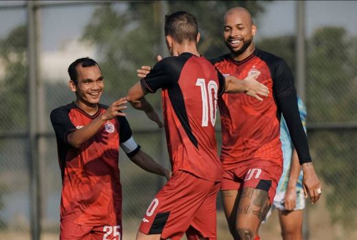 Panaskan Mesin Jelang Laga Lawan PSBS Biak, Persija Jakarta Gelar Uji Coba - GenPI.co