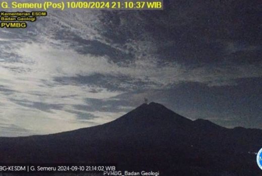 Gunung Semeru Erupsi Lagi, Tinggi Letusan 500 Meter - GenPI.co
