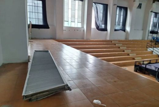 Angin Kencang Terjang Jendela GOR Harapan Bangsa di PON 2024, 2 Penonton Luka-Luka - GenPI.co