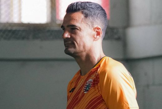 Carlos Pena Tak Takut dengan Rekor Persik Kediri - GenPI.co