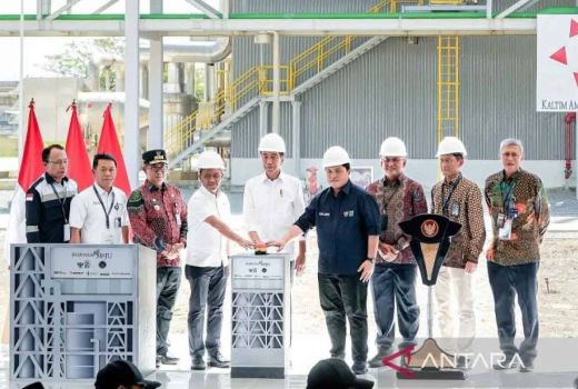 Lihat Jokowi Pamitan ke Rakyat di Pontianak, Bahlil Lahadalia: Sedih - GenPI.co