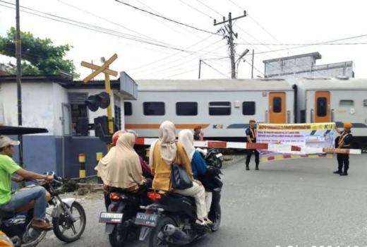 Dianggap Berbahaya, KAI Divre I Sumatra Utara Tutup 31 Perlintasan Sebidang - GenPI.co