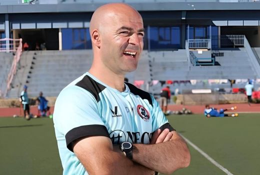 Madura United Kenalkan Pelatih Asing Baru Asal Portugal, Ini Sosoknya - GenPI.co