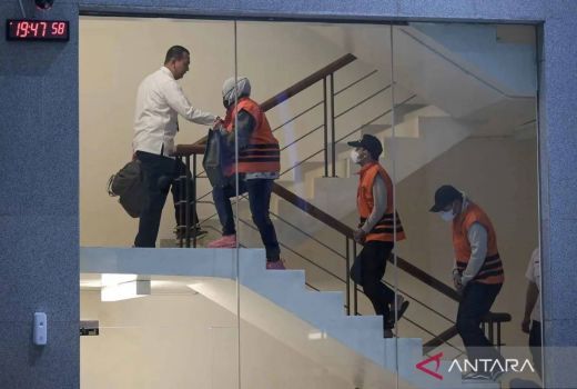 Jadi Tersangka Kasus Dugaan Suap, KPK Larang Gubernur Kalsel ke Luar Negeri - GenPI.co