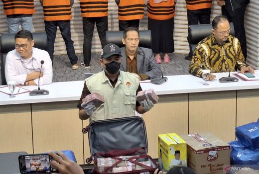 Kasus OTT di Kalsel, KPK Sita Uang Tunai Rp12 Miliar dan 500 Dolar AS - GenPI.co