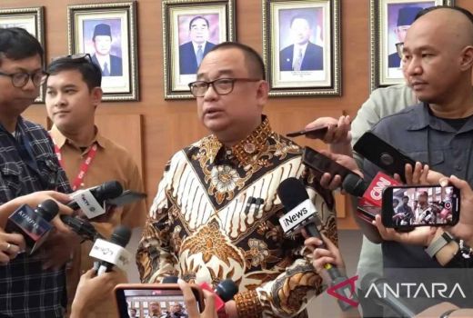 Jokowi Makan Bersama Menteri Kabinet, Ari: Semacam Pertemuan Terakhir - GenPI.co