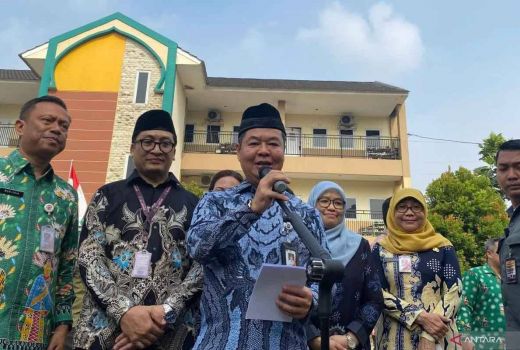 Gibran Batal Hadir di Uji Coba Makan Bergizi Gratis, Teguh: Beliau Sangat Sibuk - GenPI.co