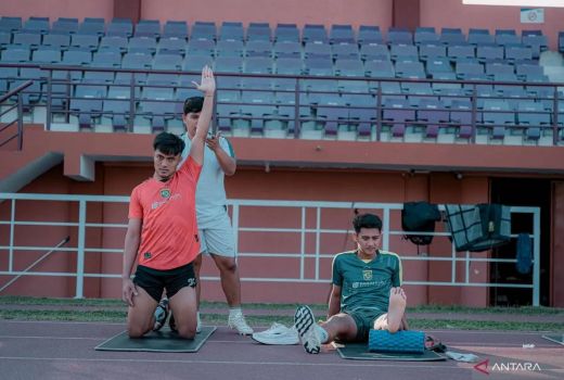 Persebaya Surabaya Update Kondisi Ernando Ari dan Malik Risaldi - GenPI.co