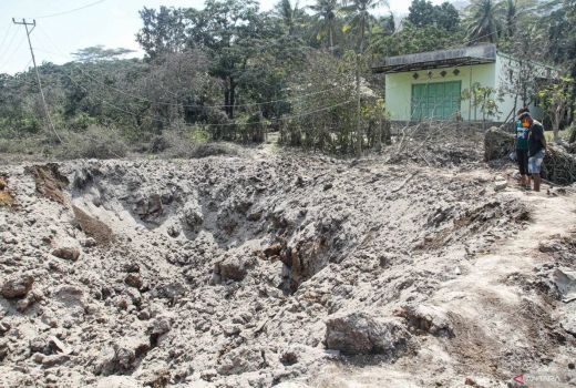 PVMBG Sebut Letusan Gunung Lewotobi Laki-laki Tidak Biasa, Ini Buktinya - GenPI.co