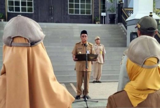 Sempat Dicari KPK, Sahbirin Noor Muncul Pimpin Apel dengan ASN - GenPI.co