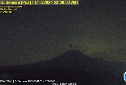 Waspada! Gunung Semeru Erupsi Lagi, Tinggi Letusan hingga 1 Km di Atas Puncak - GenPI.co